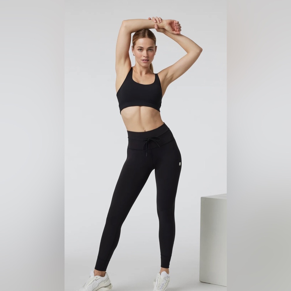 NWT Vuori Daily Jogger